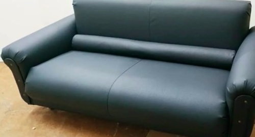 Обивка дивана на дому. Варшавская